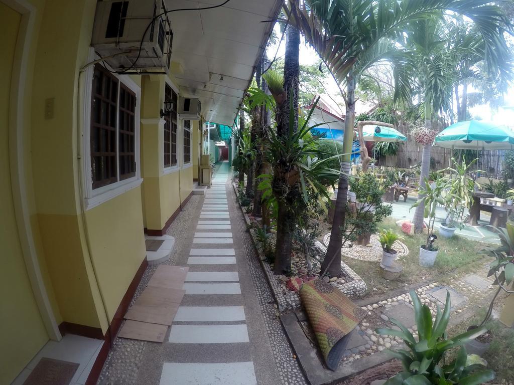 D'Lucky Garden Inn & Suites Tiniguiban 외부 사진