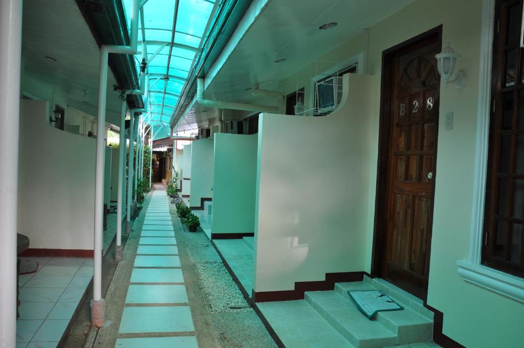 D'Lucky Garden Inn & Suites Tiniguiban 외부 사진