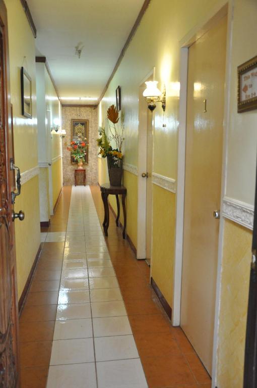 D'Lucky Garden Inn & Suites Tiniguiban 외부 사진