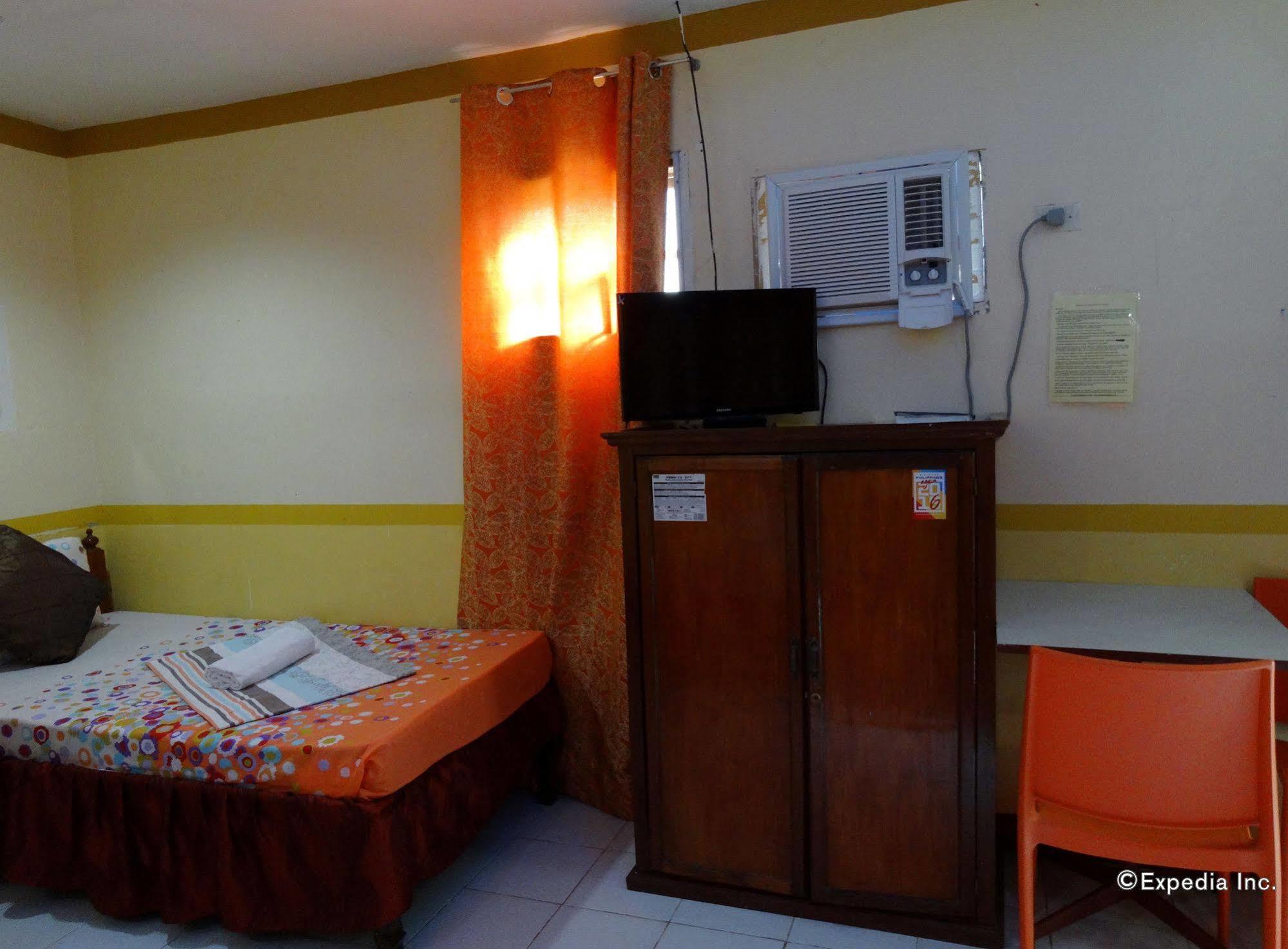 D'Lucky Garden Inn & Suites Tiniguiban 외부 사진