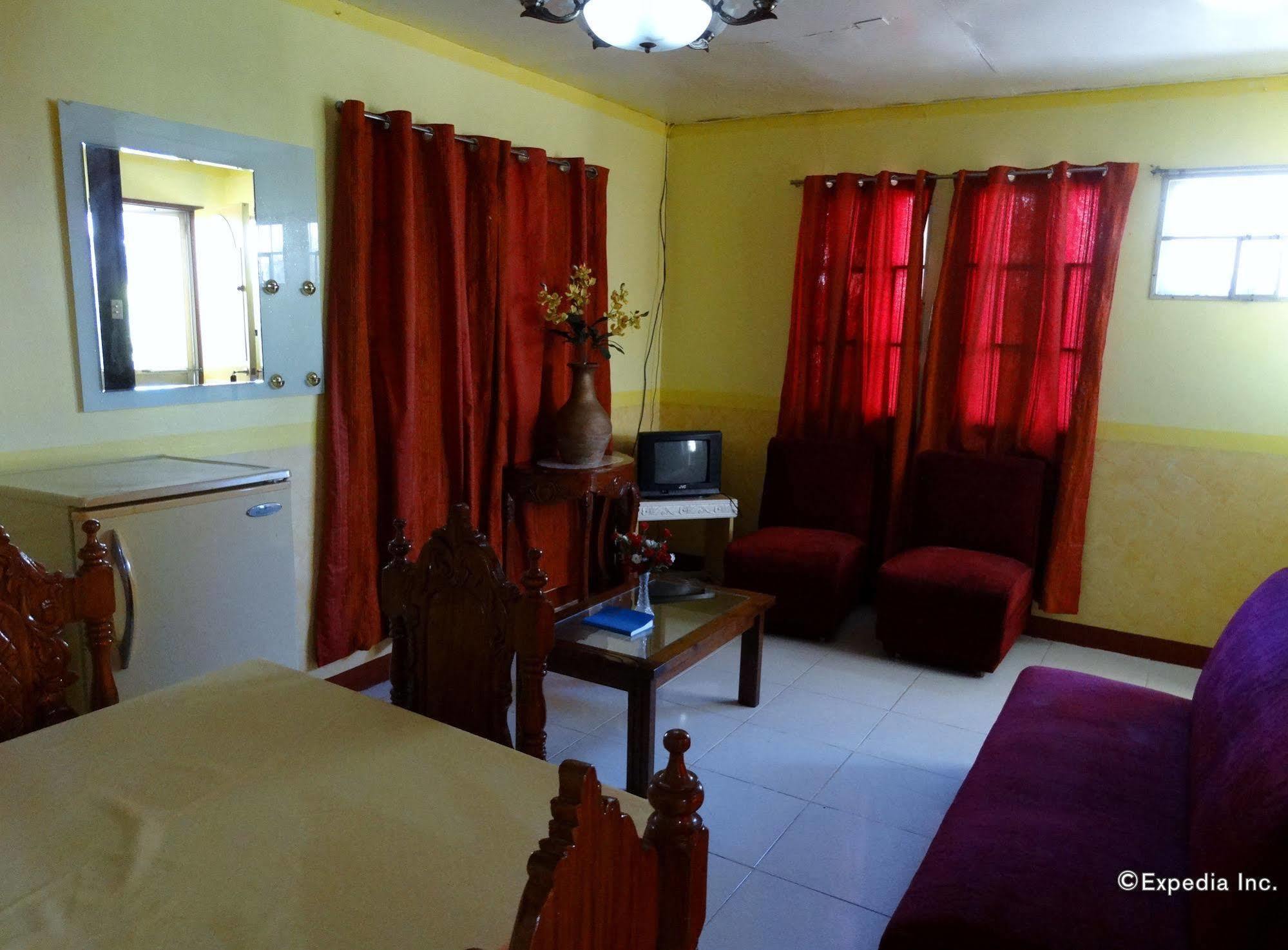 D'Lucky Garden Inn & Suites Tiniguiban 외부 사진