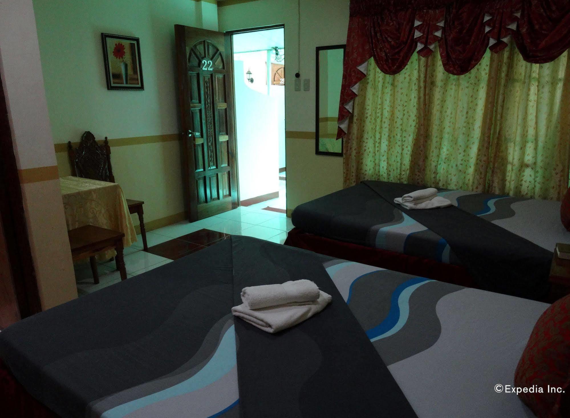 D'Lucky Garden Inn & Suites Tiniguiban 외부 사진