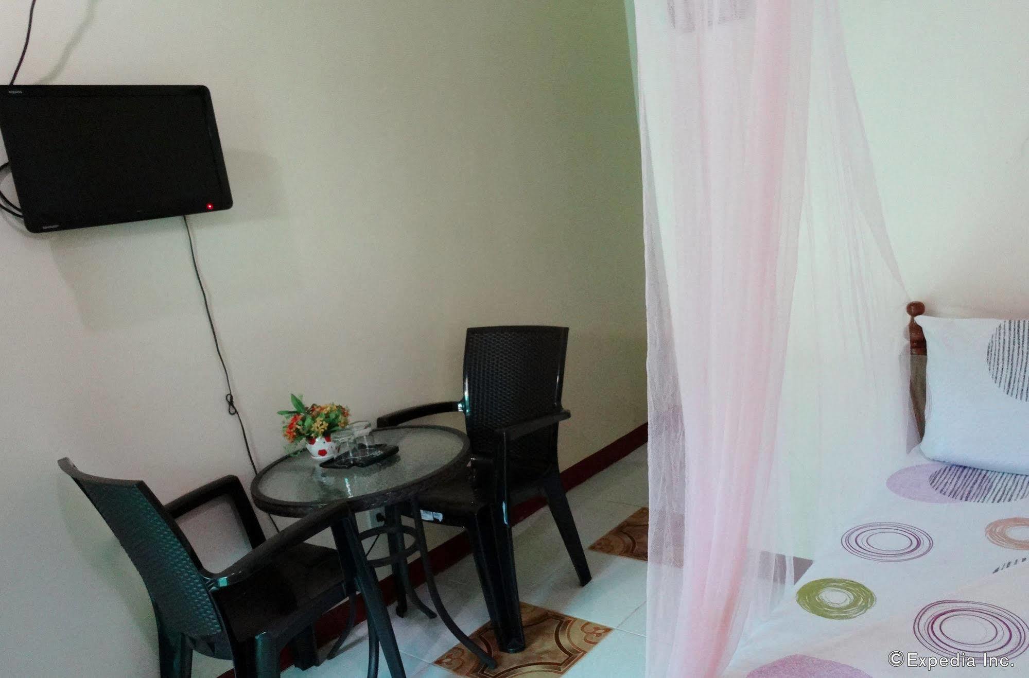 D'Lucky Garden Inn & Suites Tiniguiban 외부 사진