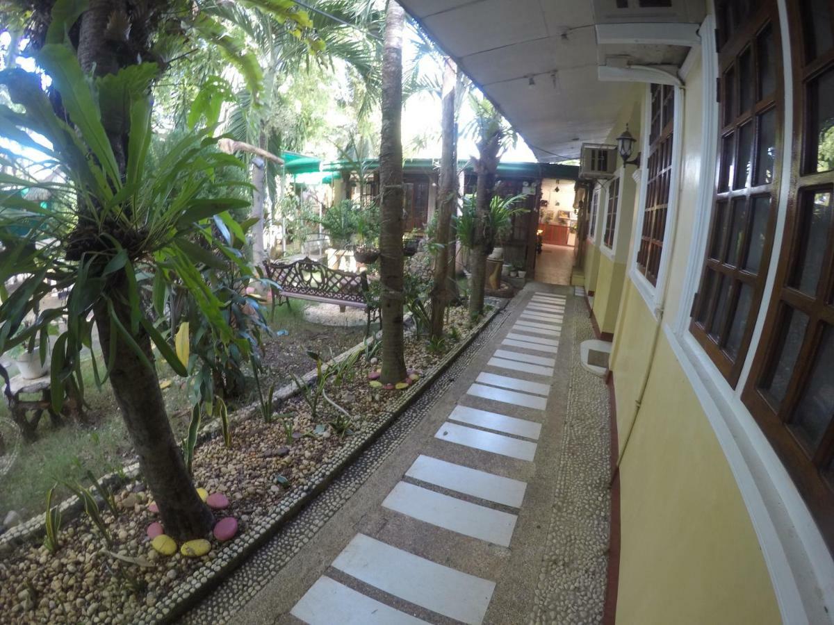 D'Lucky Garden Inn & Suites Tiniguiban 외부 사진
